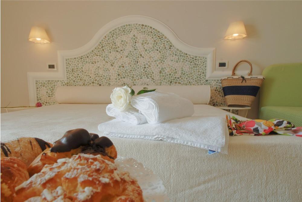 Hotel Dino San Benedetto del Tronto Esterno foto
