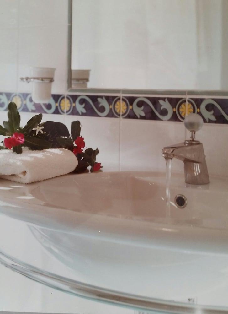Hotel Dino San Benedetto del Tronto Esterno foto